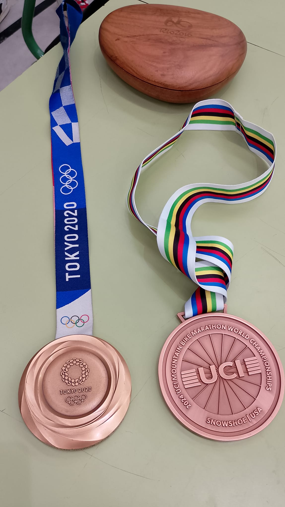 NOS VISITA CARLOS COLOMA Y DAVID VALERO